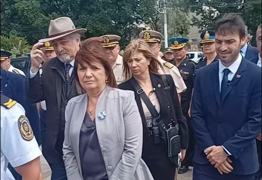 othar-macharashvili-bullrich-torres