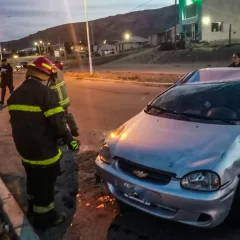 Un hombre con lesiones leves tras violento choque y fuga en El Calafate