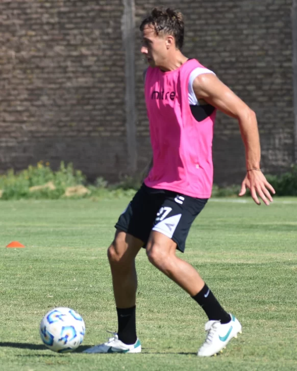 El futbolista de Río Gallegos, Matías Muñoz, vuelve al fútbol argentino: jugará en Gimnasia de Mendoza