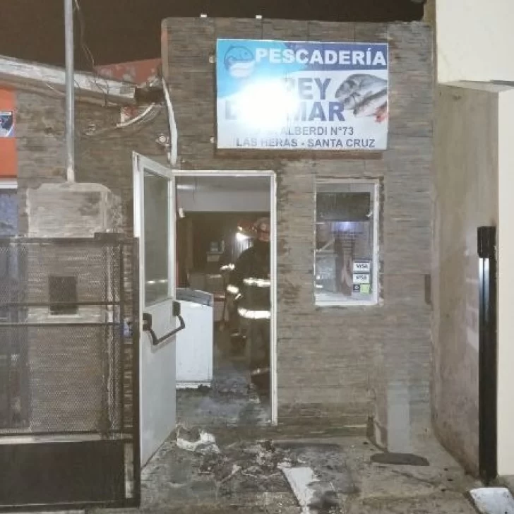 Una contingencia eléctrica provocó un principio de incendio en una pescadería Una contingencia eléctrica provocó un principio de incendio en una pescadería