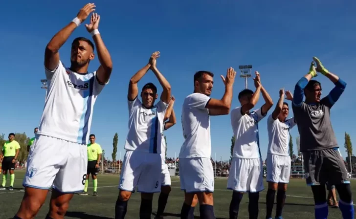 La Amistad y Estudiantes Unidos definen su lugar en la final del Regional Amateur