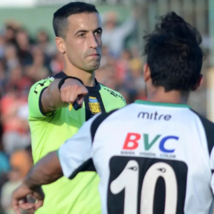 Quién es el árbitro que dirigirá hoy el partido de Boxing vs. CAI