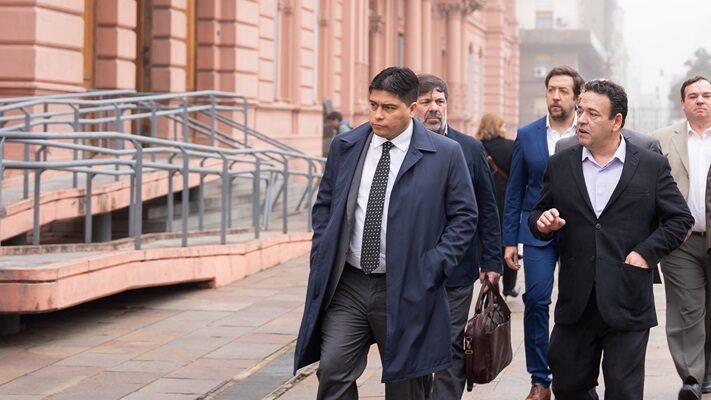 Coparticipación: Santa Cruz creció en diciembre, pero cayó en el año