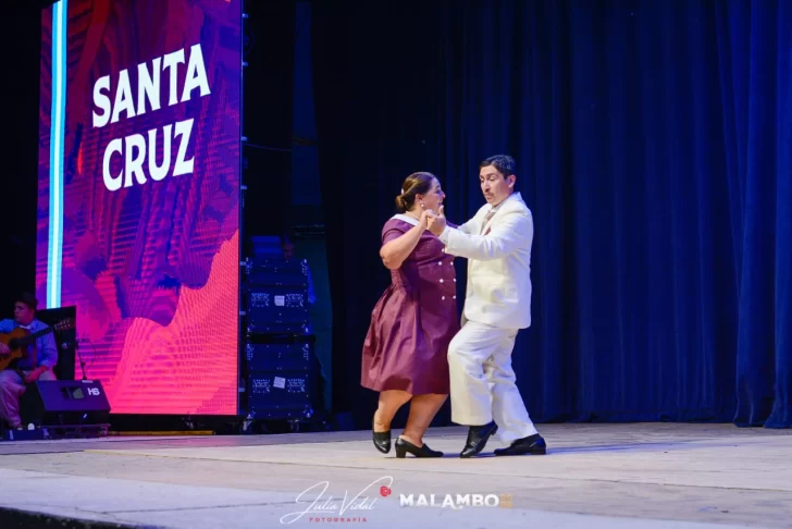 Escuela-NewenKelen-Pareja-de-baile-728x486