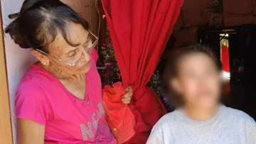 Habló la mamá de la mujer encadenada en el gallinero: “Mi hija me supera con sus actitudes”