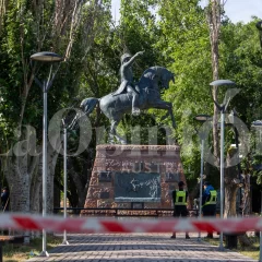 Un detector de voltaje confirmó que el nene de 10 años se electrocutó con un caño de la plaza San Martín