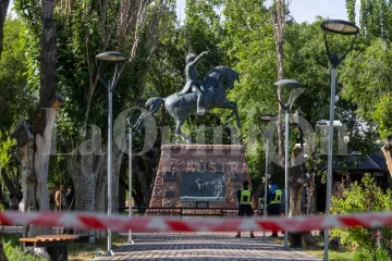 Un detector de voltaje confirmó que el nene de 10 años se electrocutó con un caño de la plaza San Martín