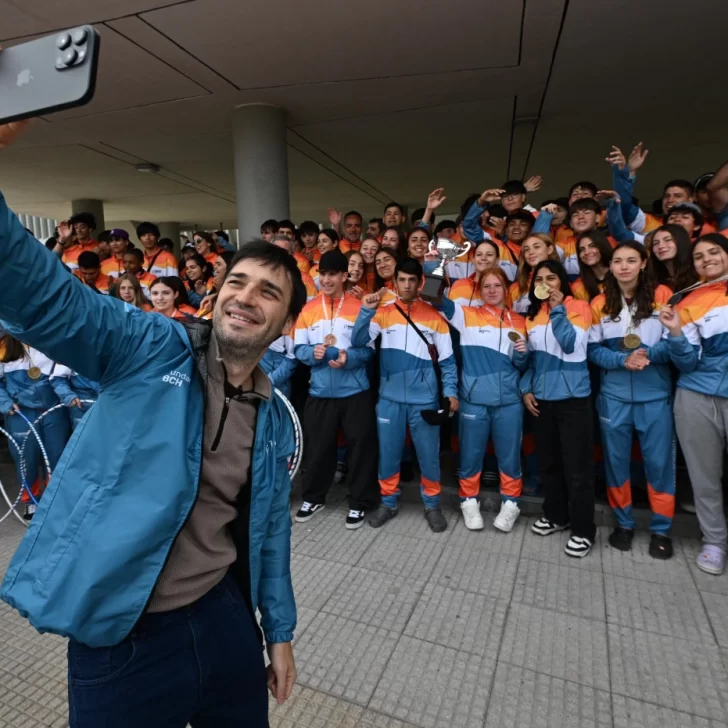 Torres será el primer gobernador en la Corrida de Diario Crónica