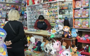 Los reyes llegaron de capa caída en Caleta y Comodoro: pocos festejos y bajas ventas