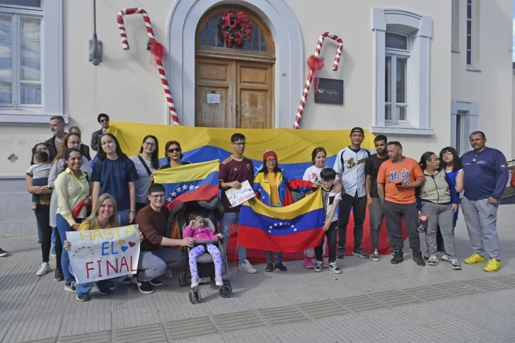 MANIFESTACION-VENEZOLANOS-090125-2-728x485
