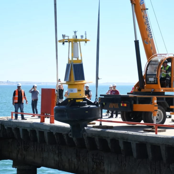 Se probó el funcionamiento de la boya oceanográfica de Comodoro