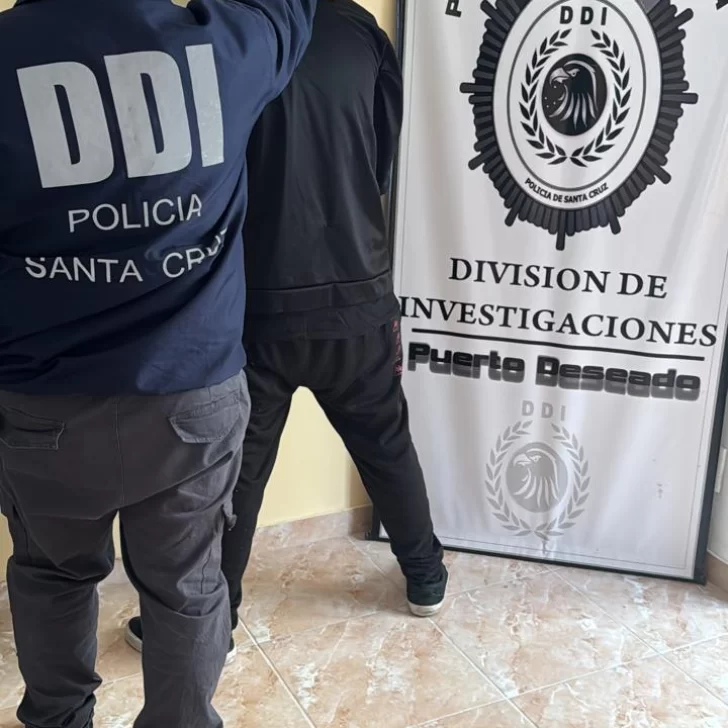 Interno quiso burlar a la Policía y escapar del hospital: está detenido por balear a un joven en Caleta Olivia Interno quiso burlar a la Policía y escapar del hospital: está detenido por balear a un joven en Caleta Olivia