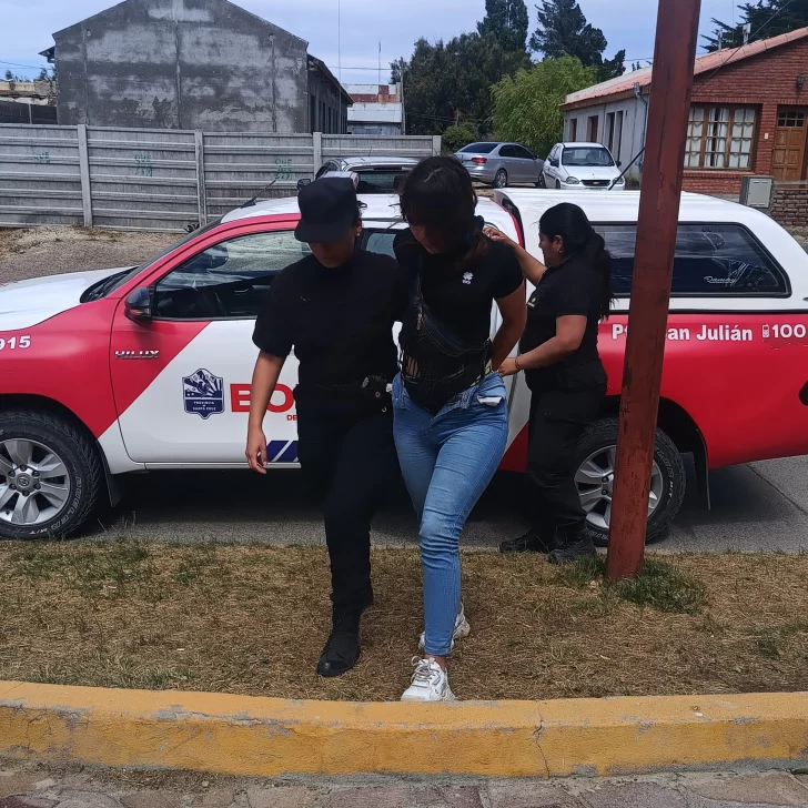 Asaltaron a tiros a un joven en Río Gallegos y a un turista ruso en la Ruta 9: fueron detenidos