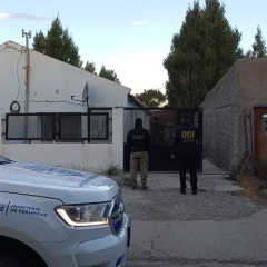 Presunto homicidio de un bebé en Santa Cruz: quedó libre la pareja que había sido detenida
