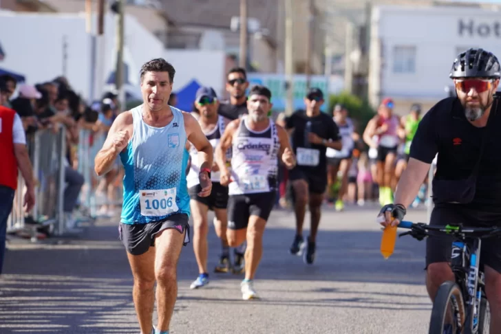 corrida-diario-cronica-comodoro-2025-LF-13-728x486