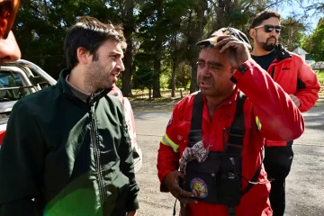 Ignacio Torres sobre el incendio en Epuyén: “El Gabinete va a estar haciendo base en la zona hasta que el fuego esté controlado”