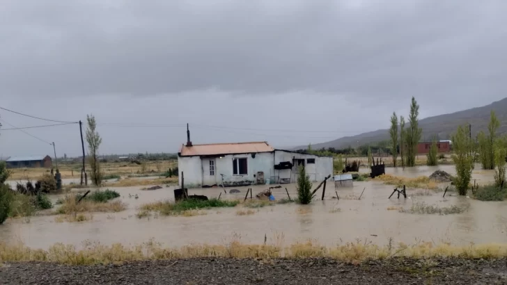En el primer día de 2025, así amaneció Gobernador Gregores tras las inundaciones: varias familias fueron evacuadas