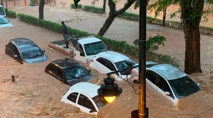 Inundaciones en Brasil: siguen las lluvias en Florianópolis y sube el número de evacuados