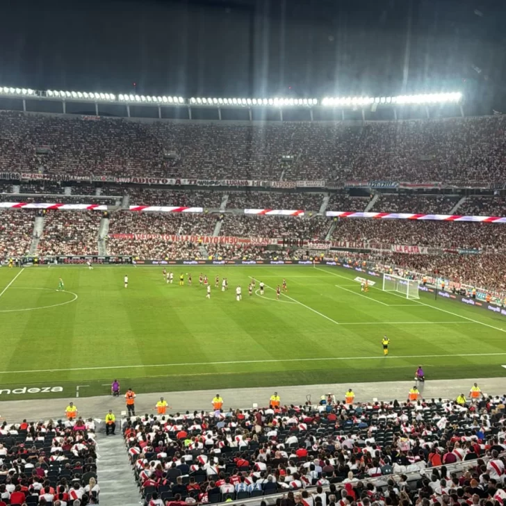 Se cayó TNT Sports y suspendieron el partido de River e Instituto porque no había transmisión para la televisación ni VAR