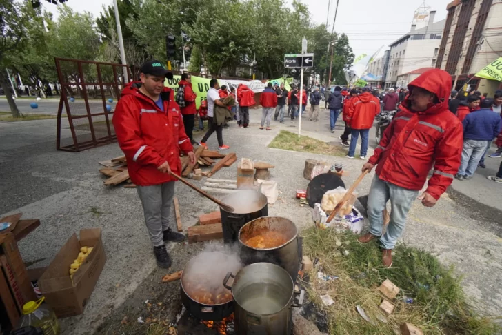 UOCRA Río Gallegos declaró el estado de alerta ante posible paralización de obras