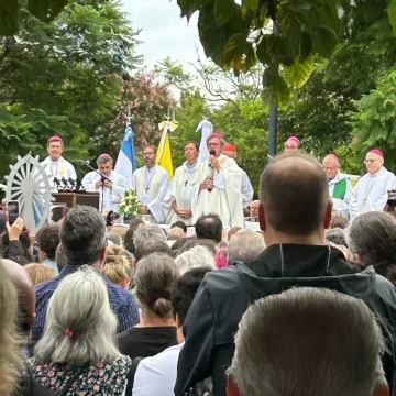 García Cuerva en la misa por la salud del papa Francisco: “Te pedimos que no aflojes, te necesitamos mucho” García Cuerva en la misa por la salud del papa Francisco: “Te pedimos que no aflojes, te necesitamos mucho”