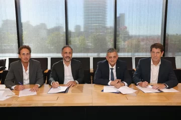 YPF, PAE y Pampa Energía buscan cerrar exportaciones de GNL con Japón, Corea, China e India en 2025