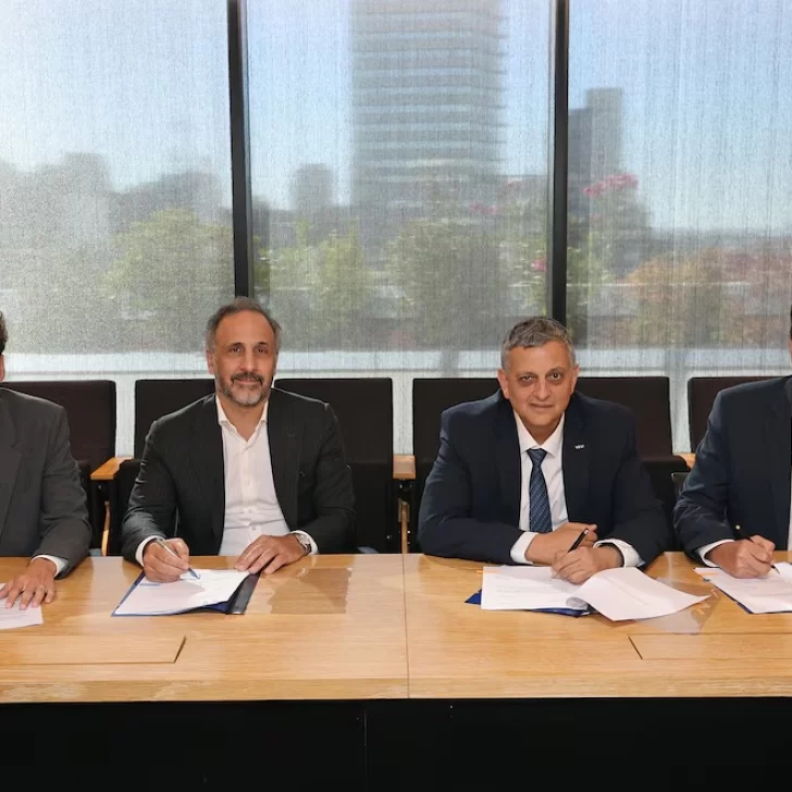 YPF, PAE y Pampa Energía buscan cerrar exportaciones de GNL con Japón, Corea, China e India en 2025