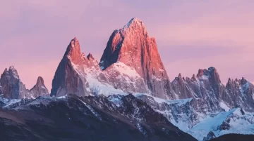 Evacuaron en helicóptero a tres escaladores chilenos de la cumbre del cerro Fitz Roy porque “estaban cansados”