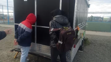 En Río Gallegos: intentaron robar un carro de comidas y terminaron detenidos En Río Gallegos: intentaron robar un carro de comidas y terminaron detenidos