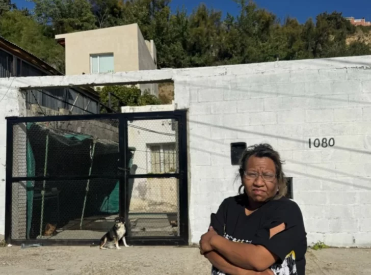 Comodoro Rivadavia: una docente fue al médico con sus hijos y dos familias le usurparon la vivienda