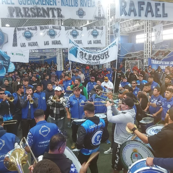 Asamblea de petroleros de Santa Cruz por la salida de YPF de la provincia fue al paro general