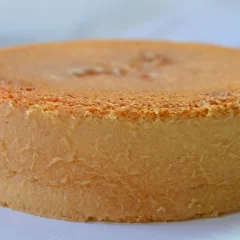 Receta de bizcochuelo clásico con solo 5 ingredientes