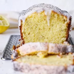 Receta de budín de limón con glaseado, lista en pocos minutos