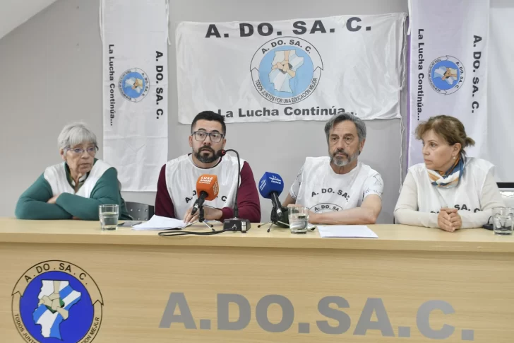 ADOSAC rechazó la oferta salarial del gobierno y advirtió sobre posible movilización