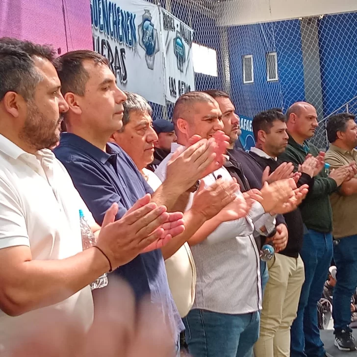 hernan-elorrieta-asamblea-las-heras-petroleros-4-728x728