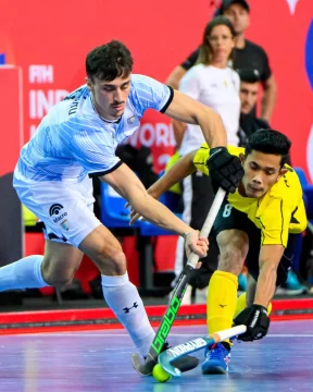 Los Leones de pista golearon a Malasia y jugarán por el 9° puesto en el Mundial de Hockey Indoor Los Leones de pista golearon a Malasia y jugarán por el 9° puesto en el Mundial de Hockey Indoor