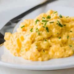 Huevos revueltos: la receta más rápida, nutritiva y fácil para el desayuno