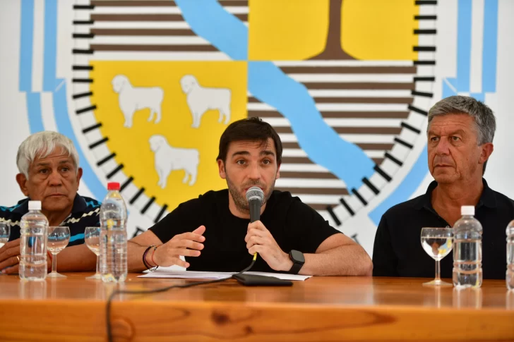 Ignacio Torres anunció una recompensa de 10 millones para identificar a quienes iniciaron los incendios: hay tres detenidos