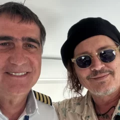 Johnny Depp llegó a la Argentina en un avión piloteado por Antonio Laje