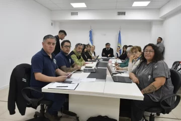 Clases: AMET levantó el paro del miércoles y ADOSAC sumó 48 horas de huelga