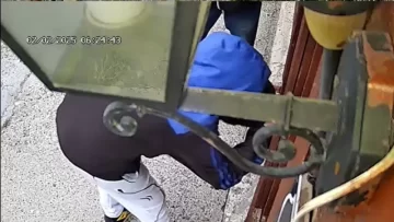 Joven le robó a su abuelo con discapacidad y movilidad reducida: “Temo por su seguridad”, dijo la hija
