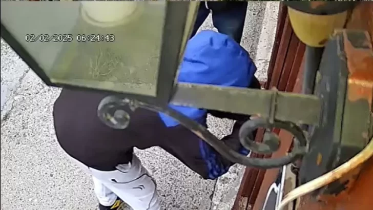 Joven le robó a su abuelo con discapacidad y movilidad reducida: “Temo por su seguridad”, dijo la hija