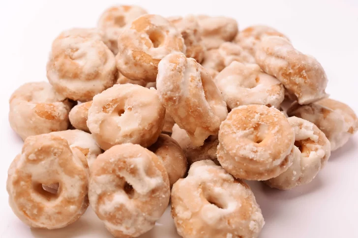 Receta de rosquitas azucaradas bien rápida para la merienda