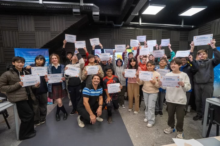 taller-robotica-ADOLESCENTES-diplomas-728x485 taller-robotica-ADOLESCENTES-diplomas-728x485