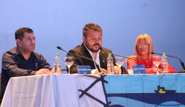 Carrizo anunció que Caleta Olivia  tendrá su Carta Orgánica Municipal