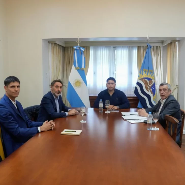 Hidrógeno verde: Claudio Vidal se reunió con empresarios para avanzar con proyectos en Santa Cruz
