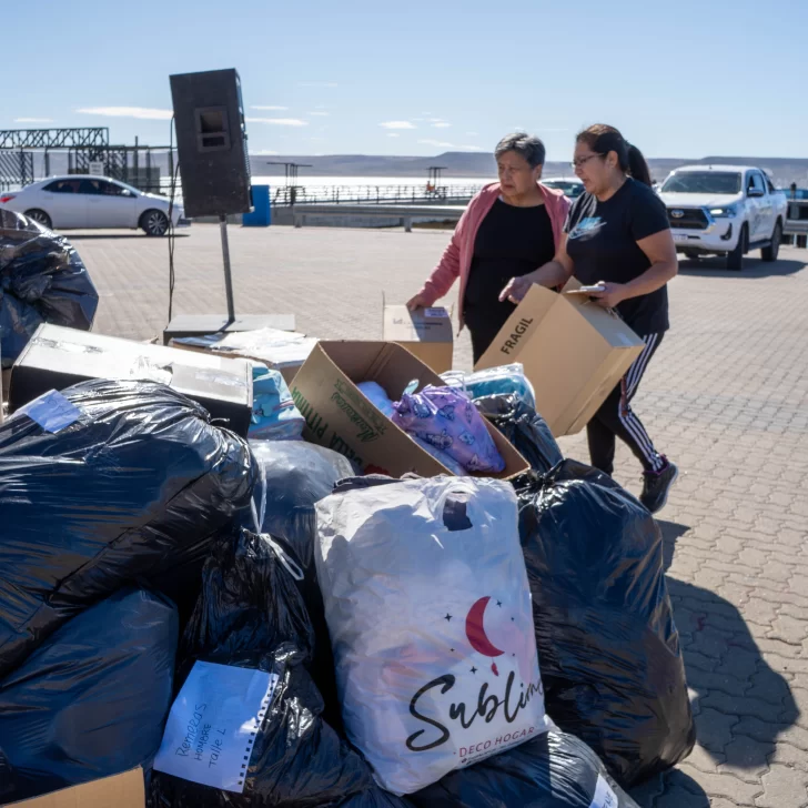Exitosa expo de autos clásicos en Río Gallegos a beneficio de los inundados en Bahía Blanca
