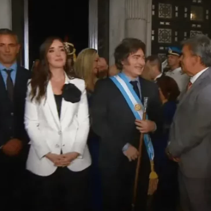 Javier Milei y Victoria Villarruel se saludaron en el Congreso: la vice no está invitada a la cena en la Rosada