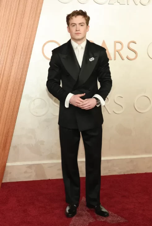 LOOKS-OSCAR-7-491x728