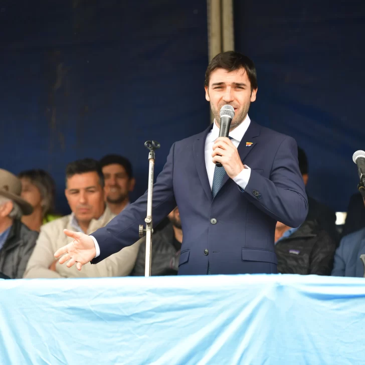 El gobernador Ignacio Torres abre el período legislativo en Chubut